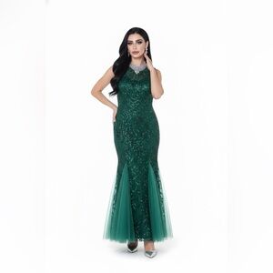 Elegant Green Lace Mermaid Gown